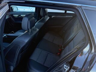 Mercedes-Benz C 320 3.0 V6 TDI 165kW