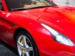 Ferrari California T 3.9 V8 412kW