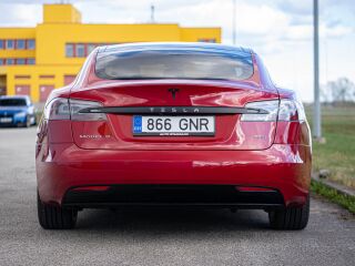 Tesla Model S 75D 384KW 158kW