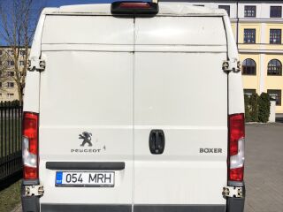 Peugeot Boxer L4H2 Premium 2.0 BlueHDi 96kW