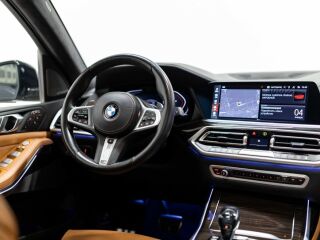 BMW X7 3.0 195kW