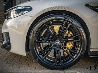 BMW M5 4.4 441kW