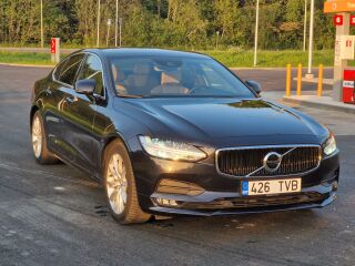 Volvo S90 Momentum 2.0 T4 140kW
