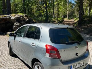 Toyota Yaris 1.3 73кВ