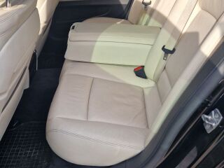 BMW 750 3.0 280kW