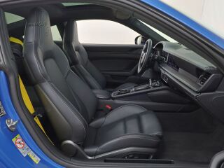 Porsche 911 Carrera 4 GTS Coupe T-Hybrid 398kW