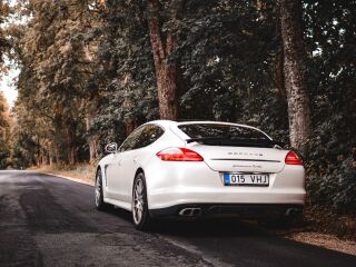 Porsche Panamera 4.8 368kW
