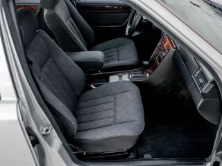 Mercedes-Benz 300 Sportline 3.0 132kW