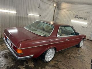 Mercedes-Benz 280 2.7 136kW
