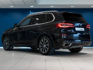 BMW X5 M-Sportpakett 3.0 195kW