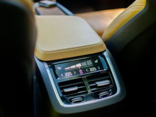 Volvo XC90 Inscription 2.0 polestar 246кВ