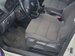Volkswagen Golf Variant 1.4 90кВ