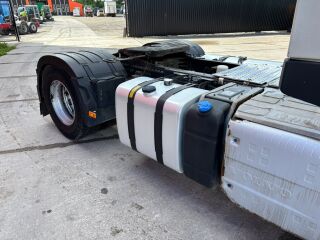 Volvo FM 330 4x2 250kW