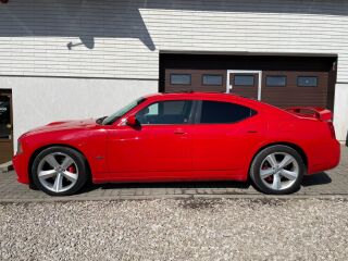 Dodge Charger SRT8/ 6.1 V8 318kW
