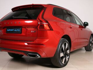 Volvo XC60 AWD R-DESIGN INTELLI SAFE PRO 2.0 B4 KERS Mild Hybrid 145кВ