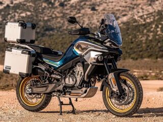 CFMOTO 800MT 67kW