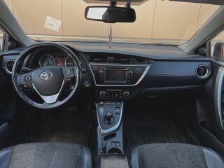 Toyota Auris 1.8 73kW