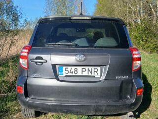 Toyota RAV4 2.2 110kW