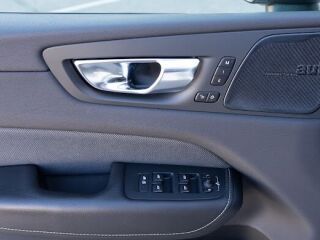 Volvo XC60 2.0 288kW