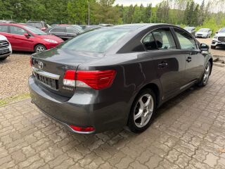 Toyota Avensis Linea Terra 1.6 97kW