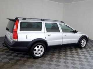 Volvo XC70 Summum ATM 2.4 D5 120kW