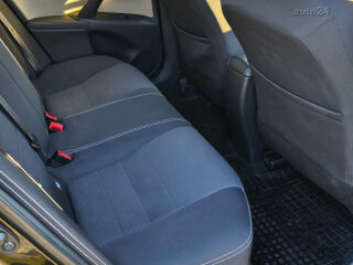 Toyota Avensis Active Plus 2.0 112kW