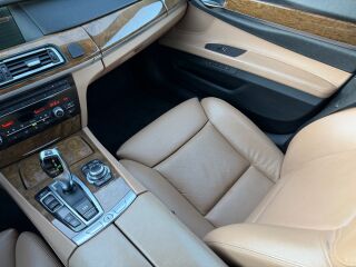 BMW 740 3.0 225кВ