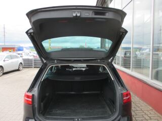 Volkswagen Passat R-line 4 Motion 2.0 TDI 140кВ