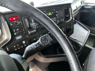 Scania R580 B6X2NB 16.0 V8 427kW