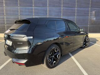 BMW iX xDrive 50 385кВ
