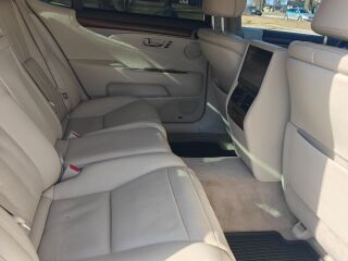 Lexus LS 600h Long Ottoman pakett 5.0 V8 290kW