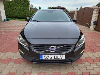 Volvo V60 Kinetic Black idition 2.0 D2 Euro6 88кВ