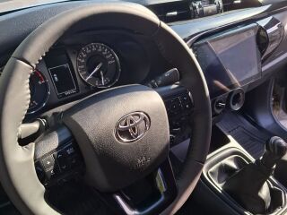 Toyota Hilux 2.4 110kW