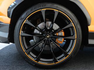 Lamborghini Urus PEARL CAPSULE 478kW