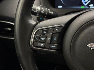 Jaguar F-Pace AWD 2.0 132кВ