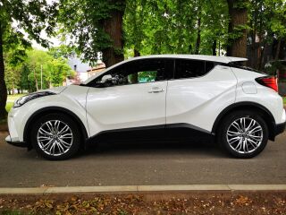 Toyota C-HR Luxury Plus NAVI FL Crossover FWD 1.8 Hybrid Dynamic Force Elekter 37 kW + 72kW