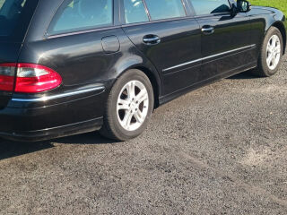 Mercedes-Benz E 220 2.1 125kW