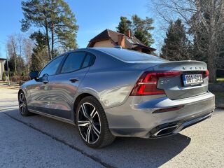 Volvo S60 T5 R-design 2.0 184kW
