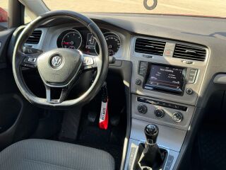 Volkswagen Golf 1.6 77kW