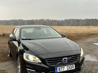 Volvo V60 Plug-in hybrid D6 2.4 PLUG IN HYBRID 158kW