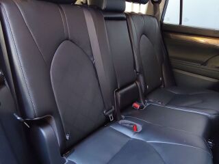 Toyota Highlander Premium 140kW