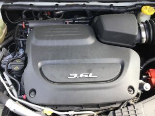 Chrysler Pacifica LUXURY TOURNG L PLUS EDITION STOW N GO EN 3.6 V6 PENTASTAR 214kW