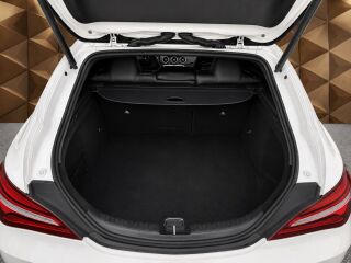 Mercedes-Benz CLA 220 4-Matic AMG 2.0 135кВ