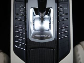 Porsche Panamera 970.2 Turbo Facelift 4.8 V8 Bi-turbo 382kW