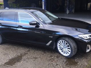BMW 530 Touring 530e Luxury - xDrive - Hybrid 2.0 R4 215kW