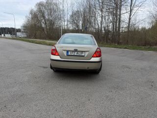 Ford Mondeo 1.8 r4 81kW