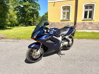 Honda VFR 800 V4 80kW