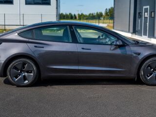 Tesla Model 3 Standard Range Plus RWD 208kW