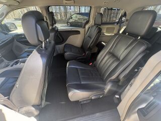 Lancia Voyager 2.8 R4 120kW