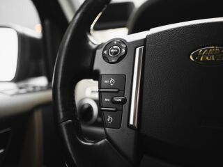 Land Rover Discovery 4 HSE 2.7 TDV6 140kW